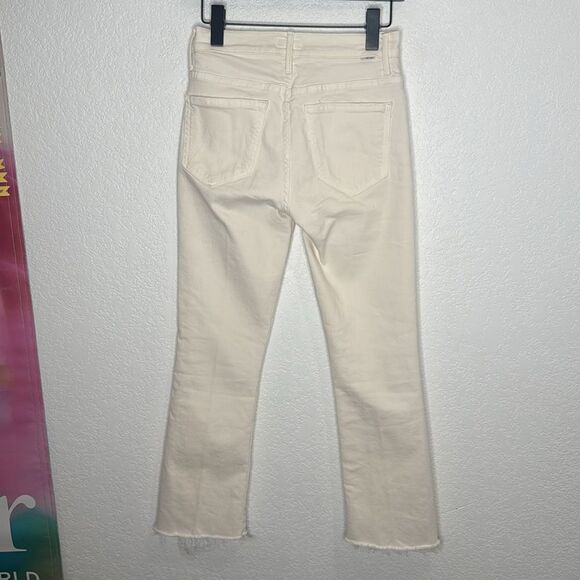 New MOTHER The Insider Crop Step Fray Jeans Cream Puff Size 26 - Picture 8 of 16